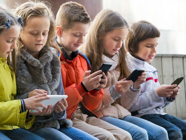 Children Mobile Addiction